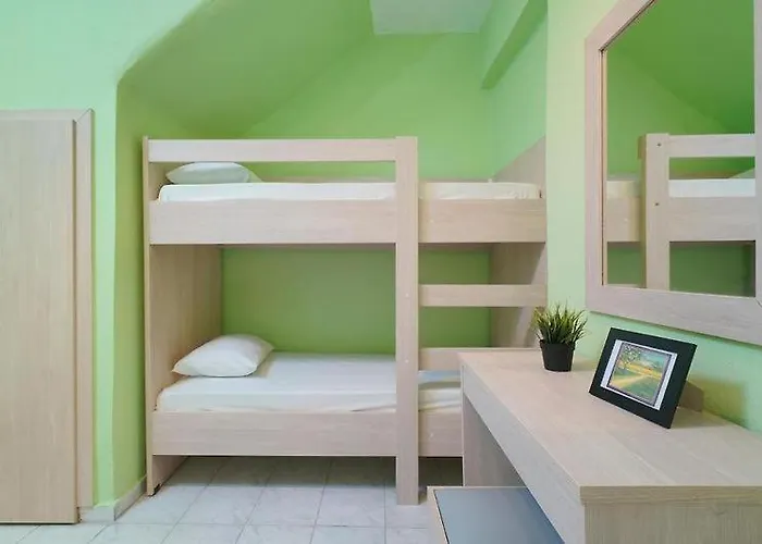 Apartamento Sirenas Maisonnettes By The Groundfloor And Semi Basement