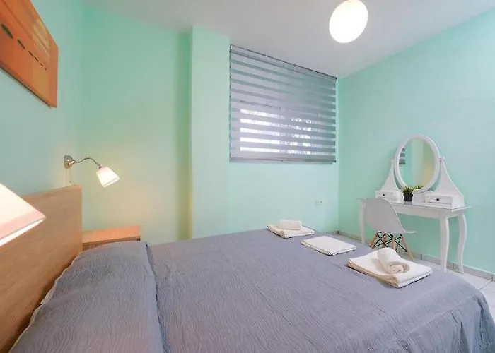 Sirenas Maisonnettes By The Groundfloor And Semi Basement Chrysi Ammoudia