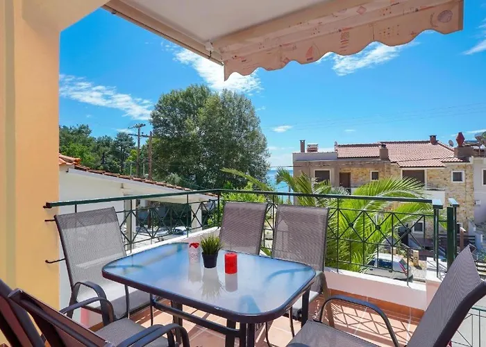 Sirenas Maisonnettes By The Groundfloor And Semi Basement Chrysi Ammoudia