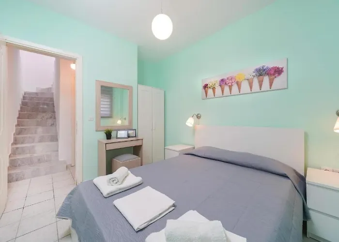 Sirenas Maisonnettes By The Groundfloor And Semi Basement Chrysi Ammoudia